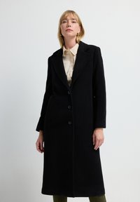 Unausgewählt, black 