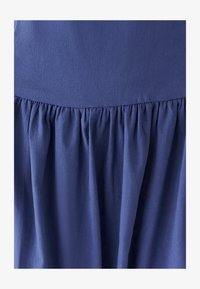 Niewybrane, steel blue