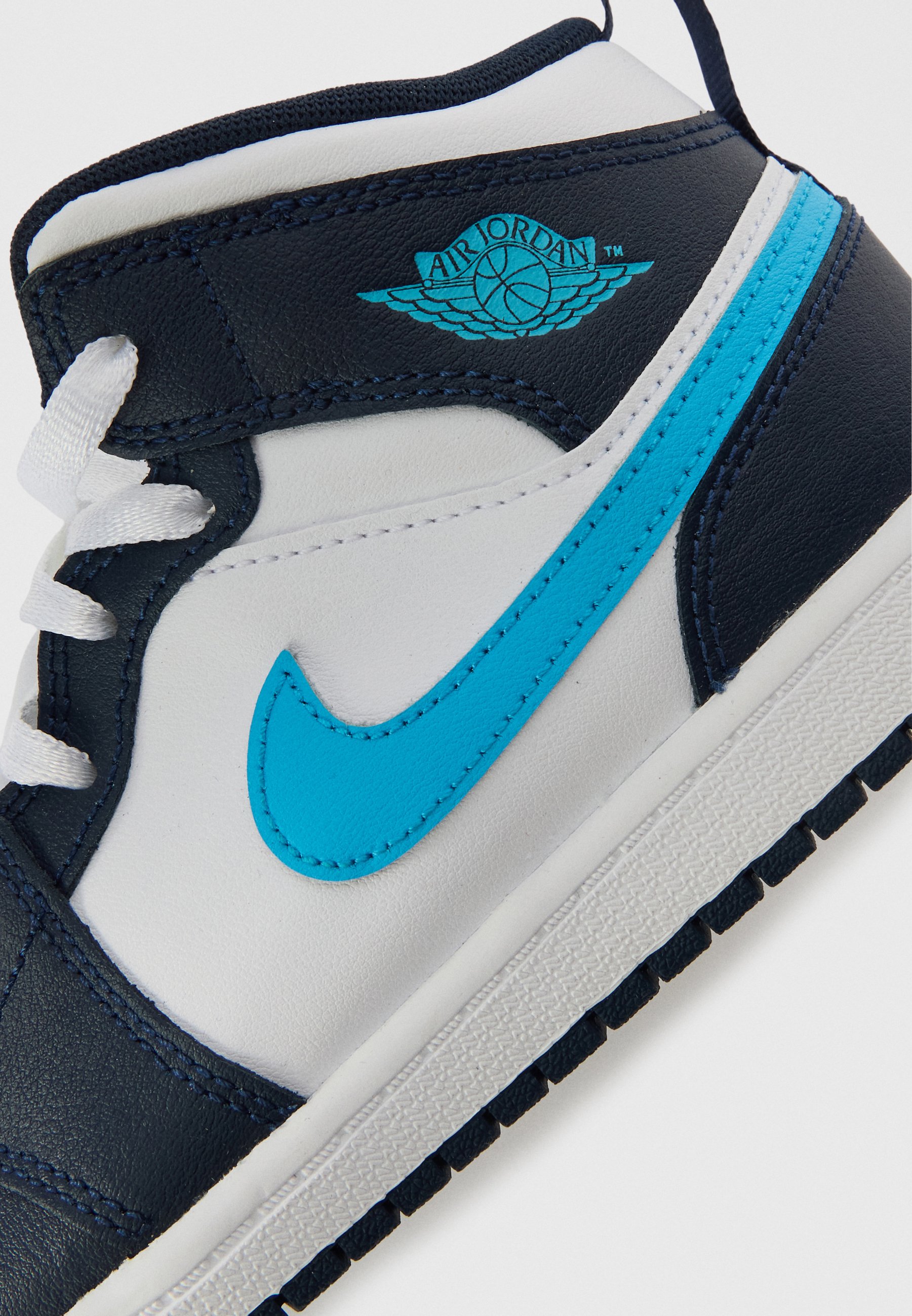 obsidian jordans mid