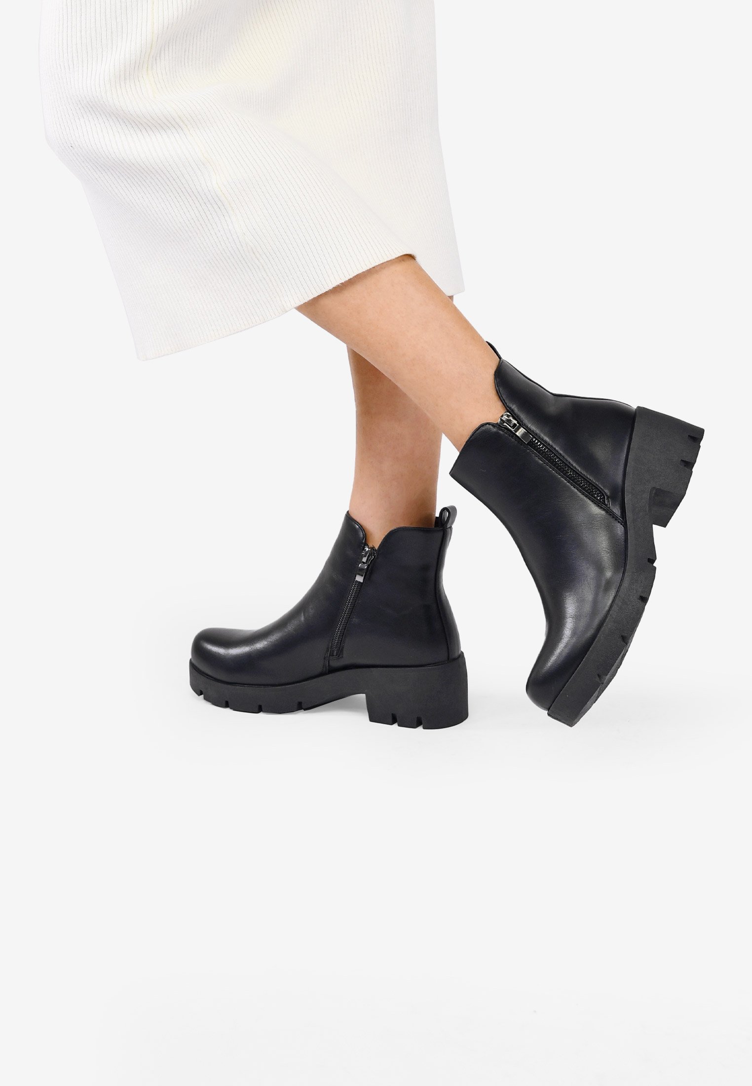 Bosanova PLANOS - Botines bajos - black/negro -