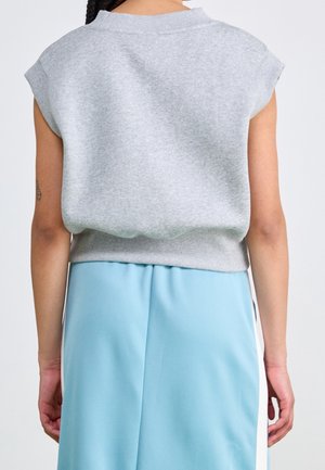 Jednoduché tričko - grey