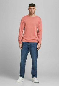 Jack & Jones JJELEO CREW NECK - Trui - slate rose