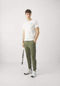 Björn Borg CENTRE TAPERED PANTS - Donji dijelovi trenirke - beetle