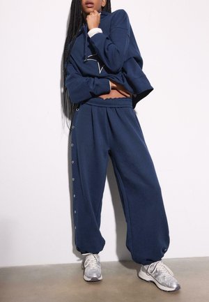 EYELET JOGGER - Pantalon de survêtement - dark blue