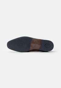 bugatti MATTIA - Nauhakengät - dark brown