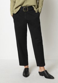 Marc O'Polo - MODELL KALNI AUS BIO-STRETCH - Trousers - black Thumbnail Image 1