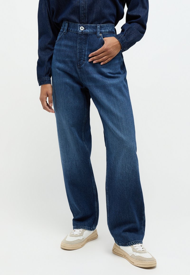 Mustang Wide Leg Holgado Pierna Ancha 5 Bolsillos Jeans MUSTANG Style Medley Wide Leg Para Mujer - Pierna Ancha Pantalón Wide Leg Holgado