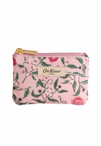 Pungă cu fermoar floral roz, decorată cu frunze verzi și flori roz. Fermoar auriu și etichetă de marcă vizibilă pe față. Material ușor.