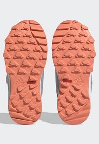 Adidas Terrex AGRAVIC BOA UNISEX - Pantofi drumeție - core black/crystal white/impact orange