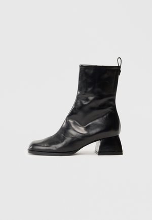 BULLA EDWIN 50 - Ankle boots - black