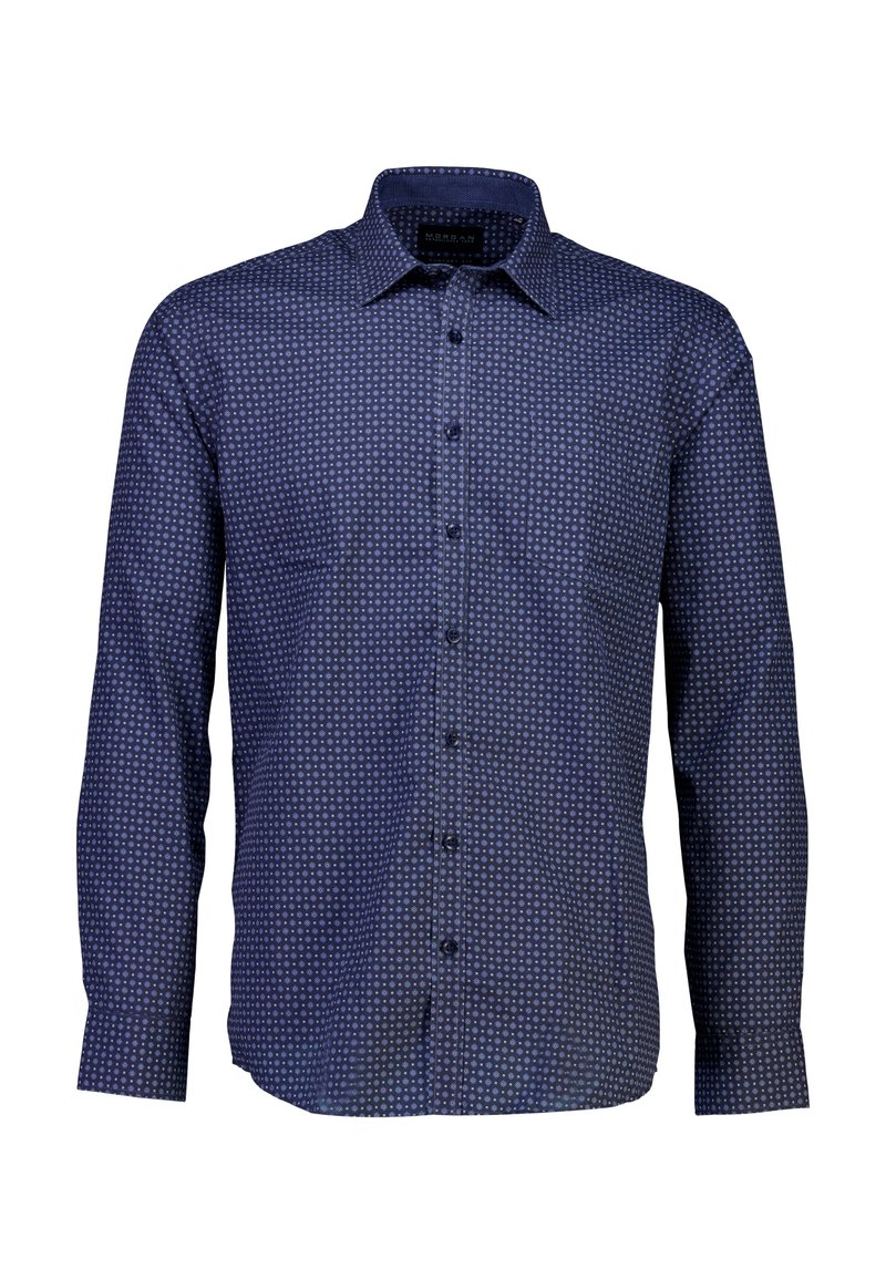 Donkerblauwe lange mouw button-up shirt met een geometrisch patroon in lichterblauw. Beschikt over een kraag en een knoopsluiting aan de voorkant.