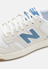 New Balance BB480 UNISEX - Tossud - sea salt