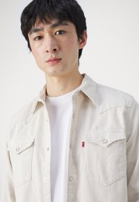 Levi's® BARSTOW WESTERN STANDARD - Camisa - white onyx