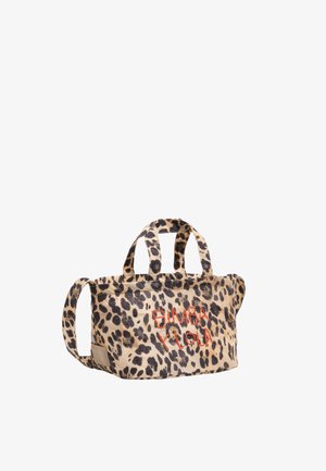 Mała torba materiałowa w panterkę z dwoma krótkimi uchwytami i jednym długim paskiem, z pomarańczowym, wyszywanym logo "Bimba Y Lola".