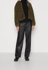 ONLY Vinterjacka - khaki