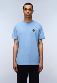 Napapijri BADGE - Jednoduché tričko - blue ashleigh