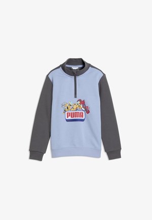Dziecięca bluza z jasnoniebieskim korpusem i ciemnoszarymi rękawami, kołnierzem z półzamkiem oraz kolorowym logo Puma z grafiką robota z przodu.