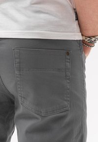 Ombre Chino - grey