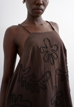 Topshop TRAPEZE MINI DRESS - Robe de jour - chocolate brown