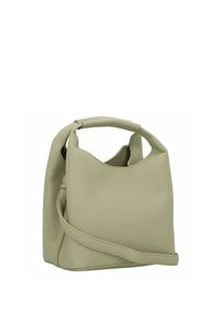 Bolso de mano de piel verde claro con un acabado texturizado, diseño curvado único, asa corta y correa de hombro desmontable.