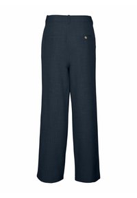 Wijde broek in donker marineblauw, gemaakt van gestructureerde stof. Kenmerkt zich door een knoopaccent op de achterzak en een strakke tailleband.