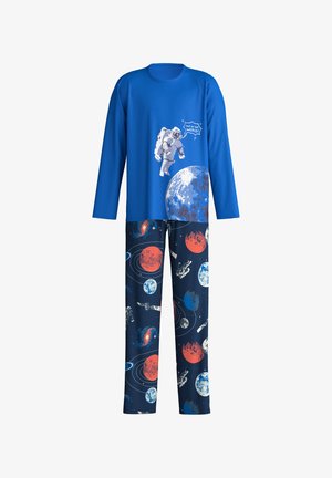 Blaue Schlafanzug-Set mit einem Oberteil mit langen Ärmeln, das ein Astronauten-Motiv und den Text "Out of this World!" zeigt, sowie einer dunkelblauen Hose mit einem Weltraummuster aus Planeten und Satelliten.