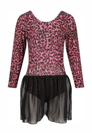 Justaucorps à manches longues imprimé léopard rose et noir avec jupe noire transparente attachée, conçu pour la danse ou la performance.