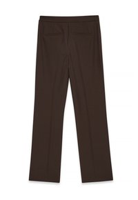 Donkerbruine op maat gemaakte broek met twee achterzakken, rechte pijpen en een sluiting aan de zijkant.