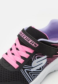 Skechers MICROSPEC PLUS - Baskets basses - black/multi-coloured