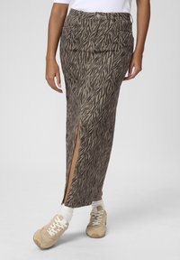 Kaffe LEONDRA  - Dolgo krilo - feather gray   black animal