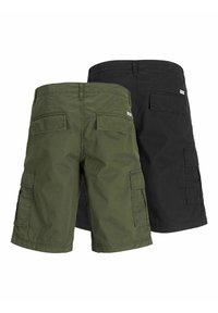Cargo šorts u maslinasto zelenoj i crnoj boji, izrađeni od pamuka, s više džepova, opuštenog kroja i čvrstog, teksturiranog materijala.