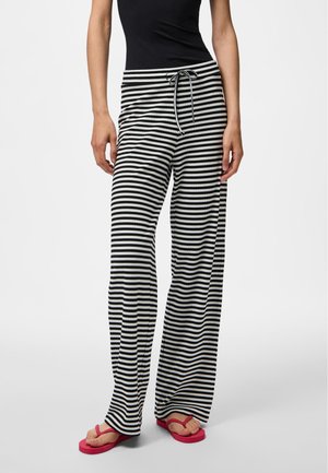 Pieces PCLAYA MW WIDE  - Pantalon classique - bright white