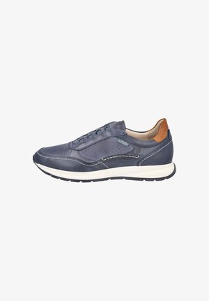 Pikolinos, PIKOLINOS M2B-6284C1 GETAFE DEPORTIVO CON ELÁSTICOS PARA HOMBRE - Zapatos sin cordones - blue