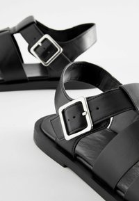 Next FOREVER COMFORT - REGULAR FIT - Vaellussandaalit - black