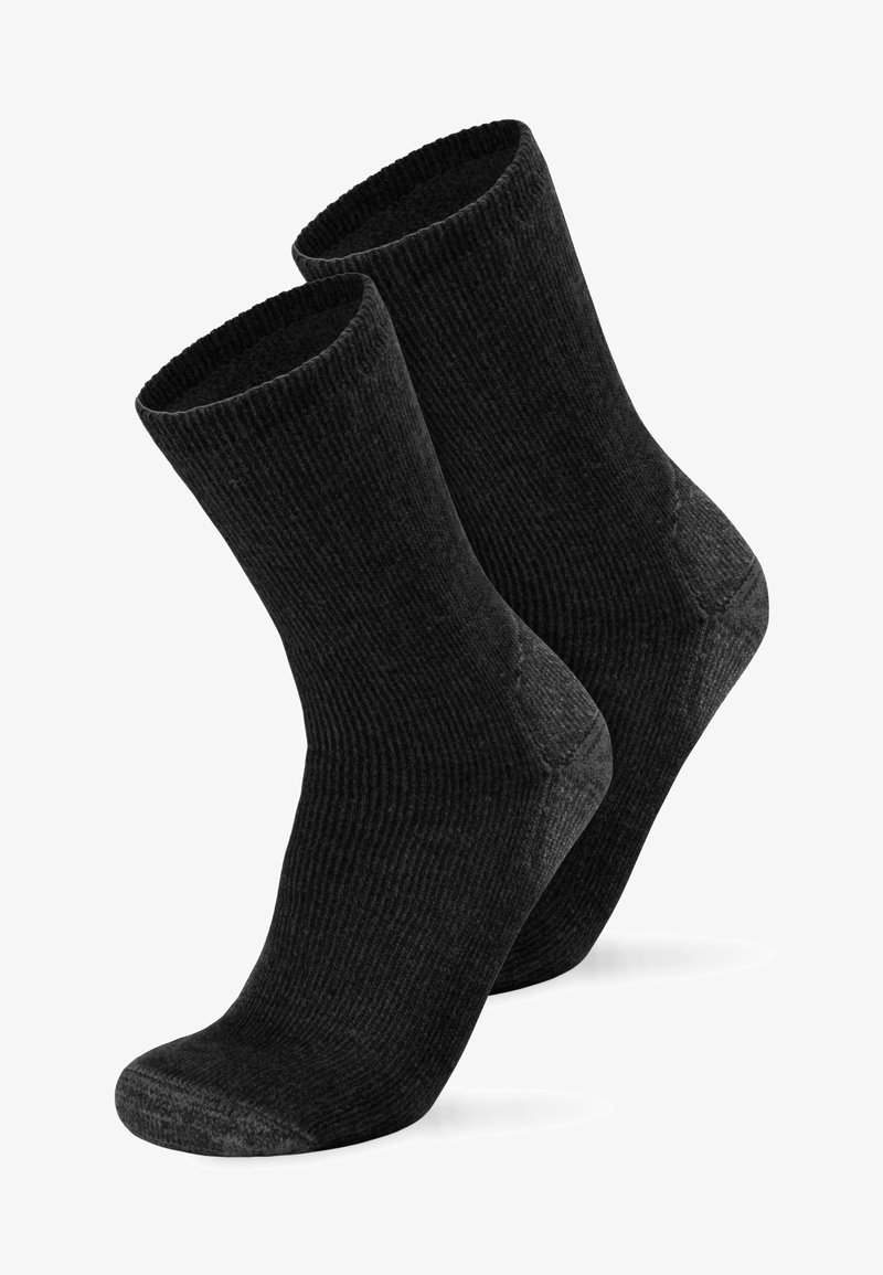 Schwarze gerippte Socken mit strukturiertem Design, mittlerer Schafthöhe, verstärkter Spitze und Ferse sowie einem glatten Bündchen für zusätzlichen Komfort.