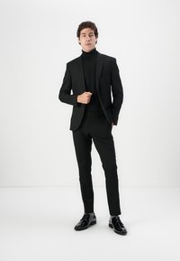 Thumbnail Image 2