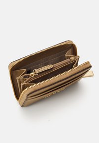 MICHAEL Michael Kors JET SET COIN CARD CASE - Lompakko - camel