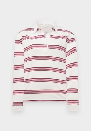 Langarm polo-shirt in het wit met horizontale bordeauxrode en roze strepen, met een contrasterende kraag en een knoopsluiting voor een open halslijn.