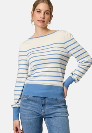 Gestreifter Strickpullover in Creme und Hellblau. Verfügt über einen weiten Ausschnitt, gerippte Bündchen und Saum sowie eine weiche Textur. Kombiniert mit hellen Jeans.