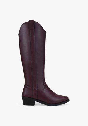 Botas de imitación de cuero burdeos hasta la rodilla con un ligero tacón, punta afilada y costuras decorativas en el lado para un detalle adicional.