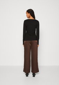 Lindex INEZ - Pikkade varrukatega topp - black
