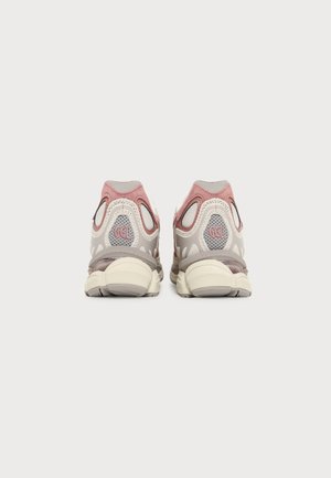 ASICS Gel NYC 'Cream Umeboshi' — foto 3