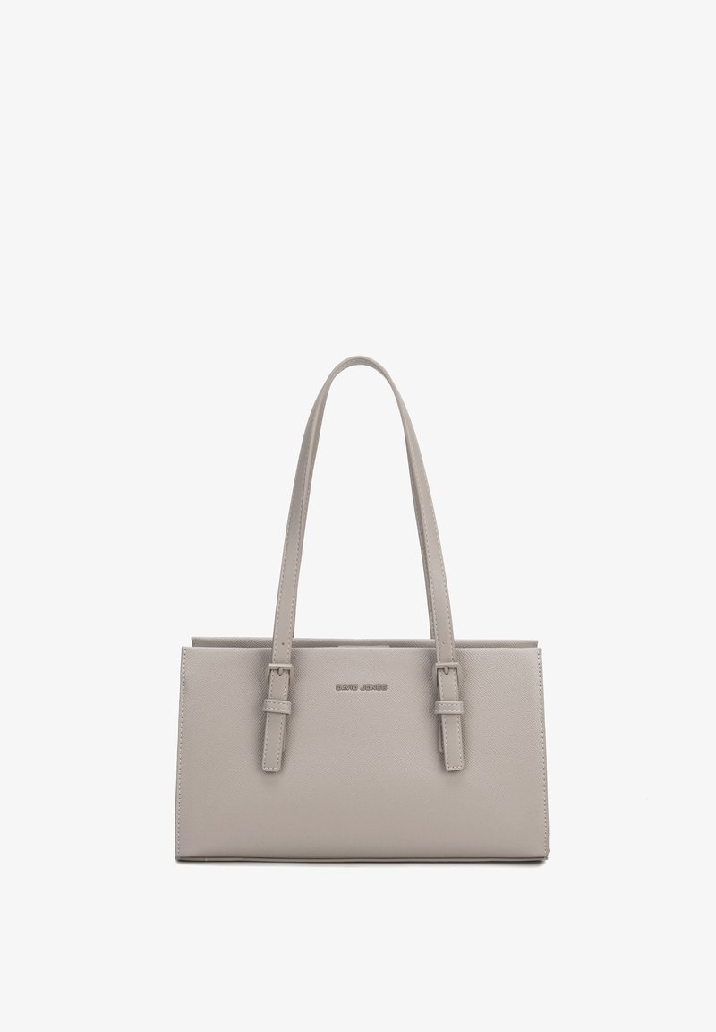 Sac à main rectangulaire gris clair avec deux bretelles ajustables et un petit logo de marque embossé au centre avant.