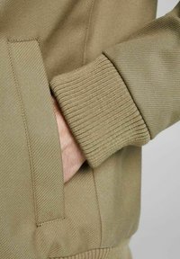 Jack & Jones PREMIUM Bomberjacka - brown