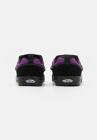 Vans KNU SKOOL UNISEX - Skate shoes - purple/black