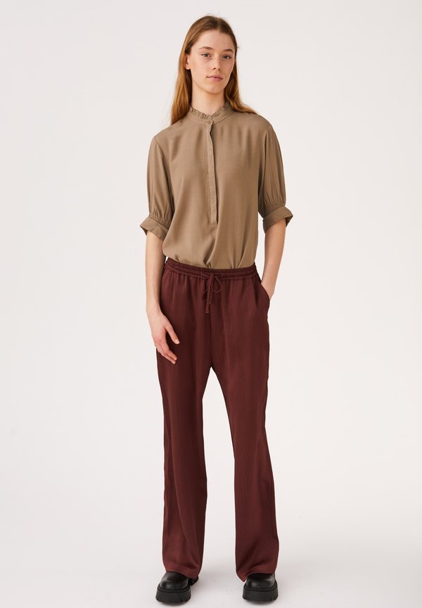 SRHARLOW - Stoffhose - decadent chocolate