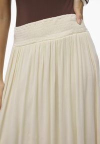 Vero Moda VMSINA HOHE TAILLE  - Dolgo krilo - birch