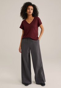 WE Fashion Pamata T-krekls - burgundy red