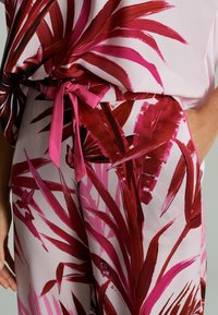 B by Ted Baker Pidžamas komplekts - pink floral