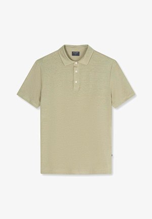 Hellolivgrünes Poloshirt mit kurzen Ärmeln, drei weißen Knöpfen und einem Kragen, flach liegend auf weißem Hintergrund.